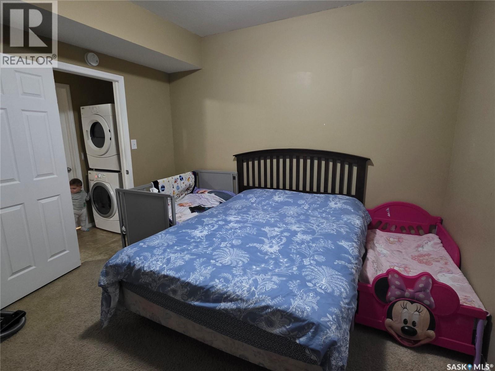 Photo 22 of 1415 Victoria Avenue, Regina SK