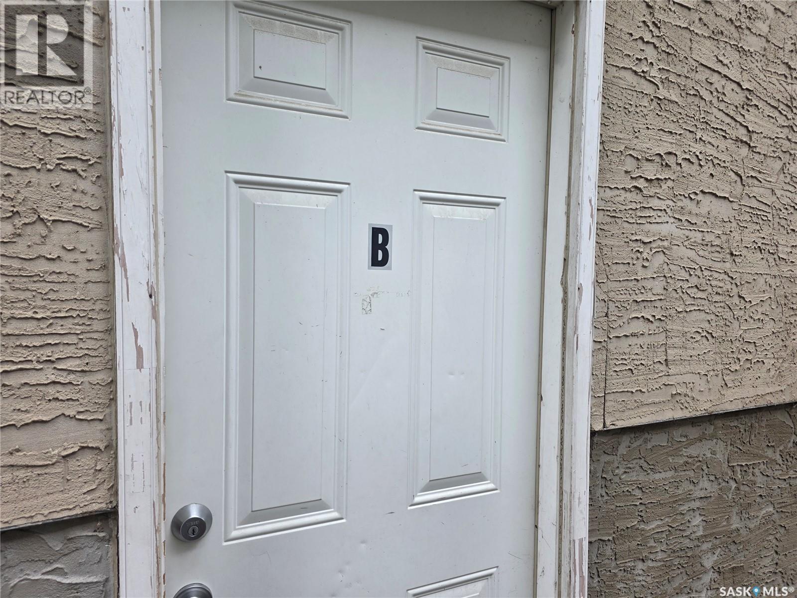 Photo 30 of 1415 Victoria Avenue, Regina SK