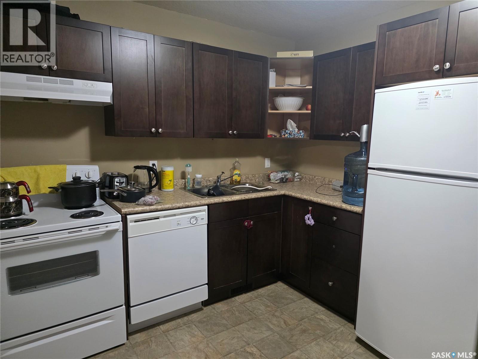 Photo 42 of 1415 Victoria Avenue, Regina SK