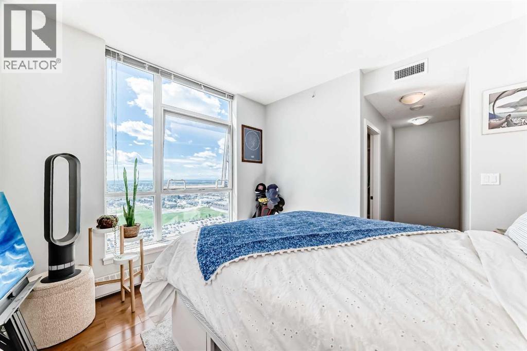 Photo 3 of 2202 77 Spruce Place Sw, Calgary AB