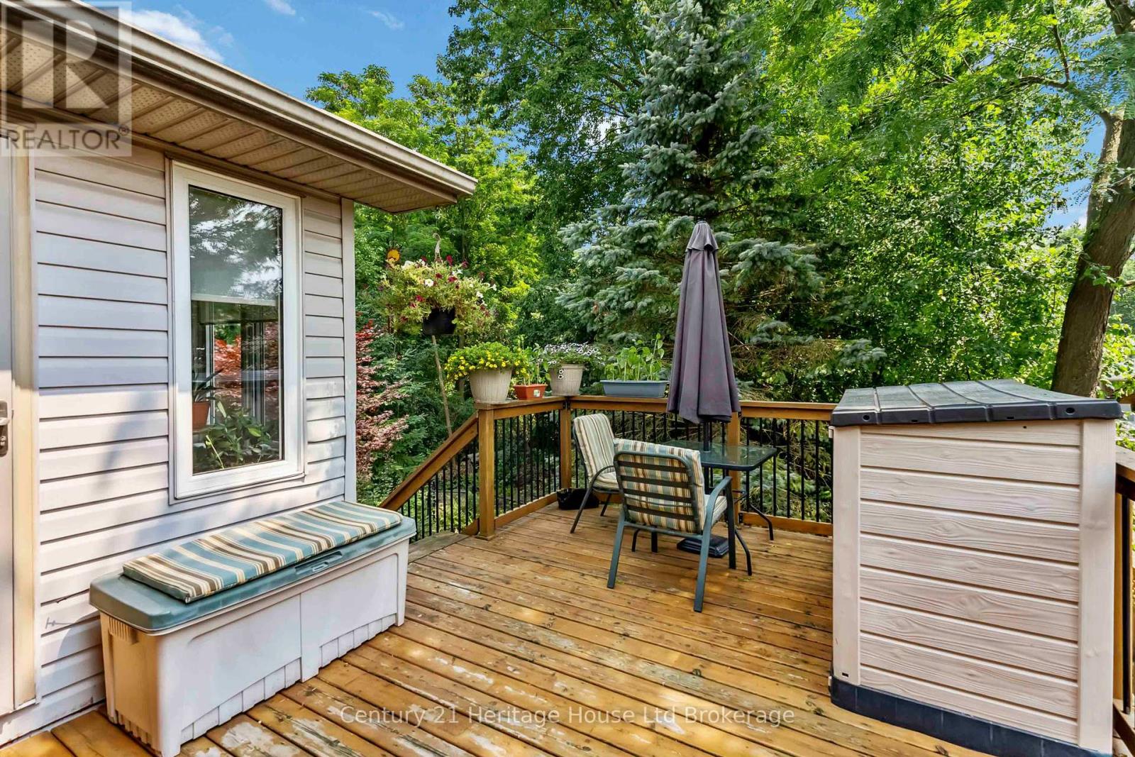 Photo 7 of 739 Thornwood Drive, London North ON