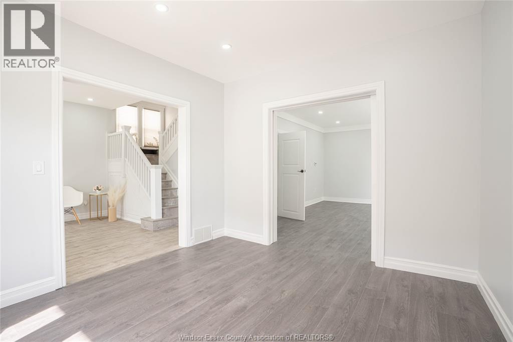 Photo 8 of 816 Dougall Avenue, Windsor ON