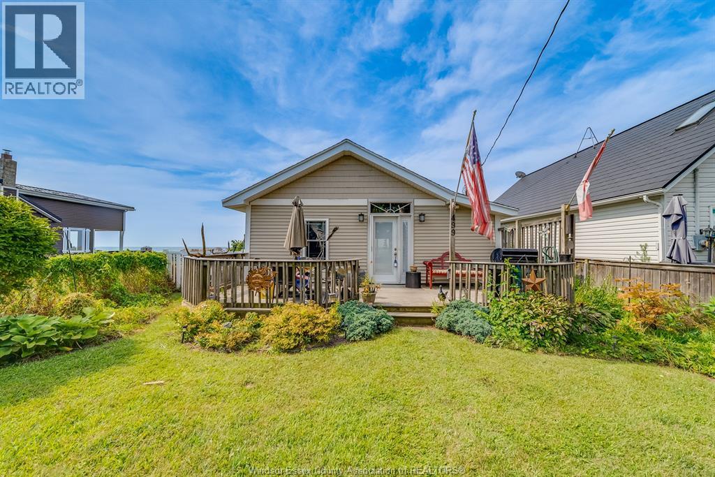 Photo 2 of 499 Lakeside Drive, Harrow ON