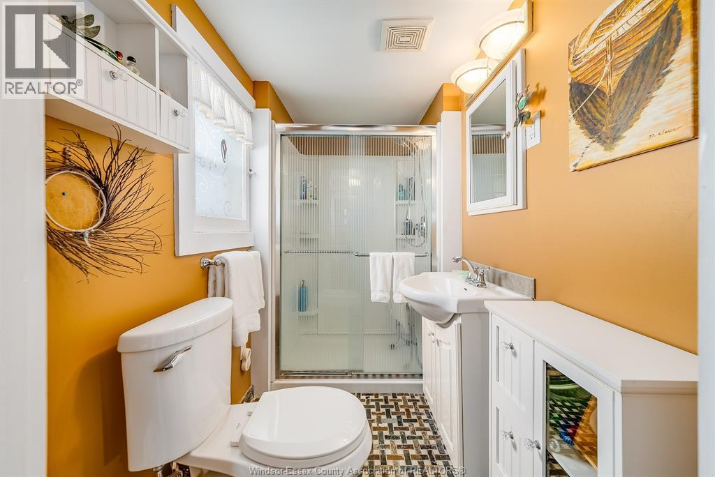 Photo 25 of 499 Lakeside Drive, Harrow ON