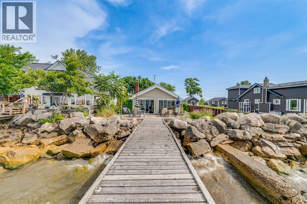 Photo 37 of 499 Lakeside Drive, Harrow ON