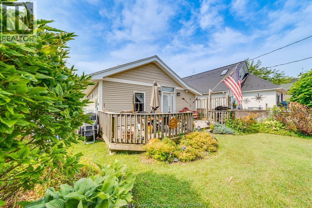 Photo 4 of 499 Lakeside Drive, Harrow ON