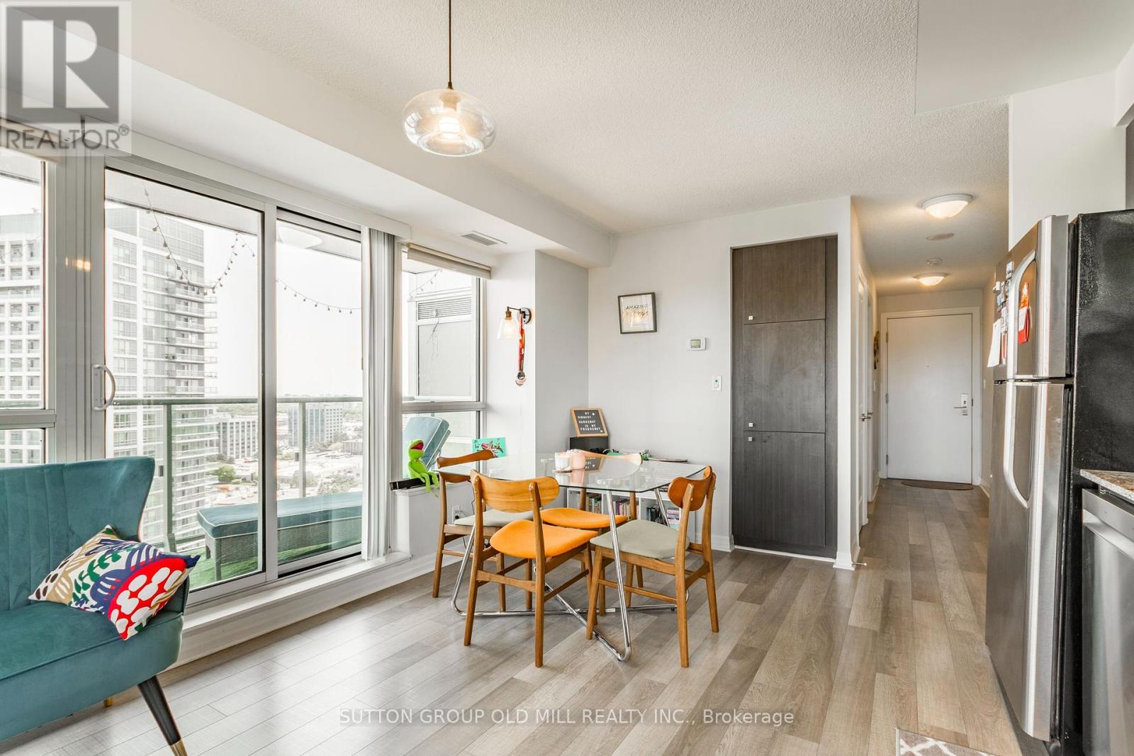 Photo 6 of 1909 2015 Sheppard Avenue E, Toronto ON