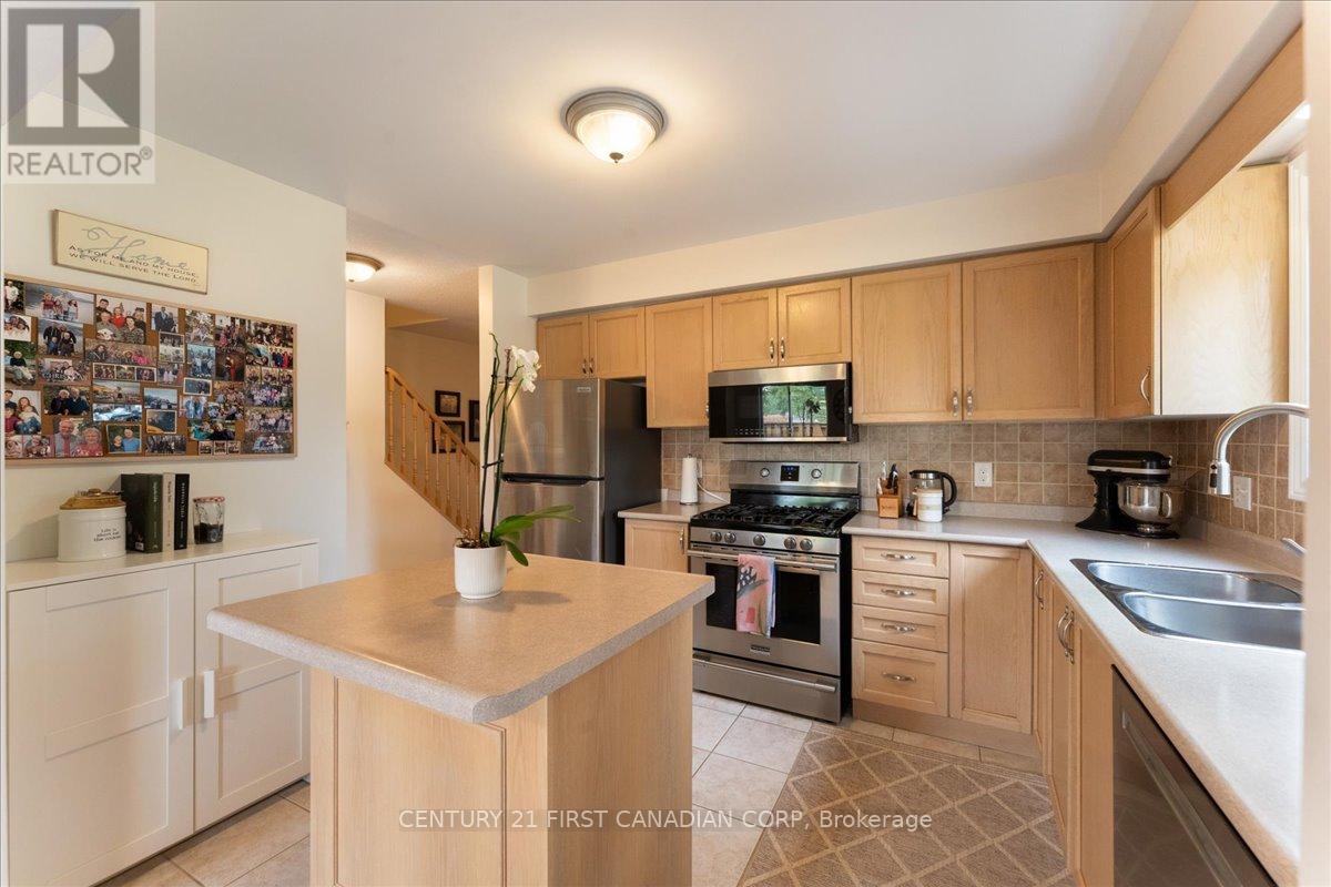 Photo 11 of 1 40 Braemar Avenue, Haldimand ON