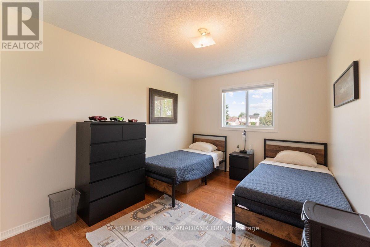 Photo 29 of 1 40 Braemar Avenue, Haldimand ON