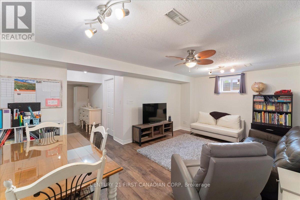 Photo 36 of 1 40 Braemar Avenue, Haldimand ON
