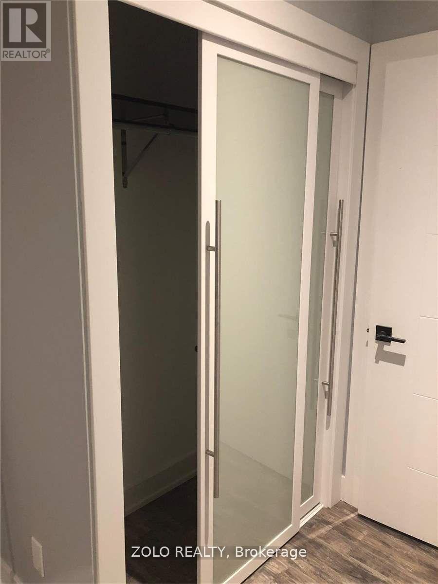 Photo 15 of Lower 144 Northcliffe Boulevard, Toronto ON