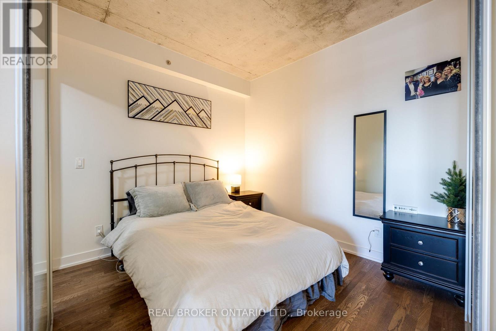 Photo 9 of 914 20 Minowan Miikan Lane, Toronto ON