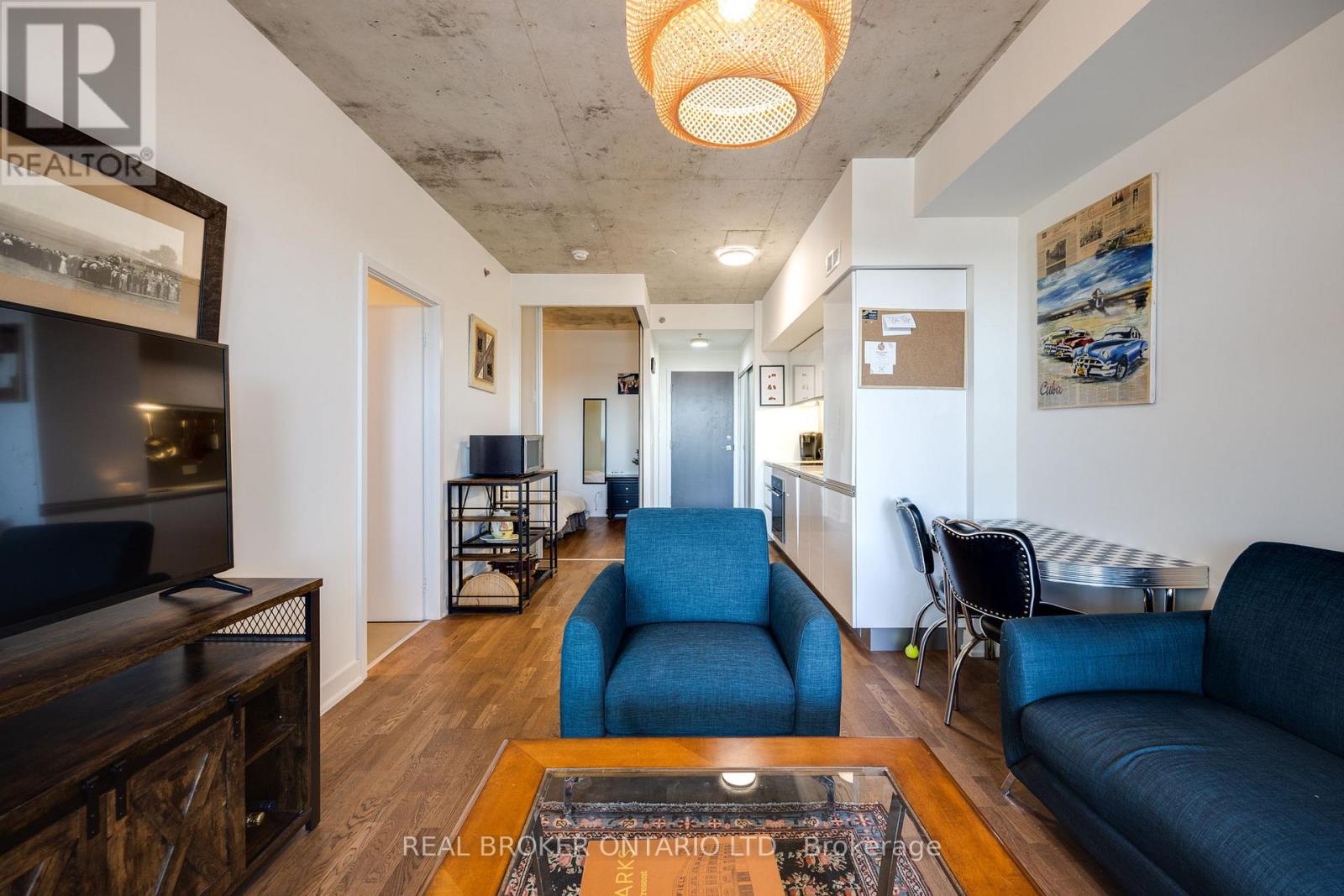 Photo 10 of 914 20 Minowan Miikan Lane, Toronto ON