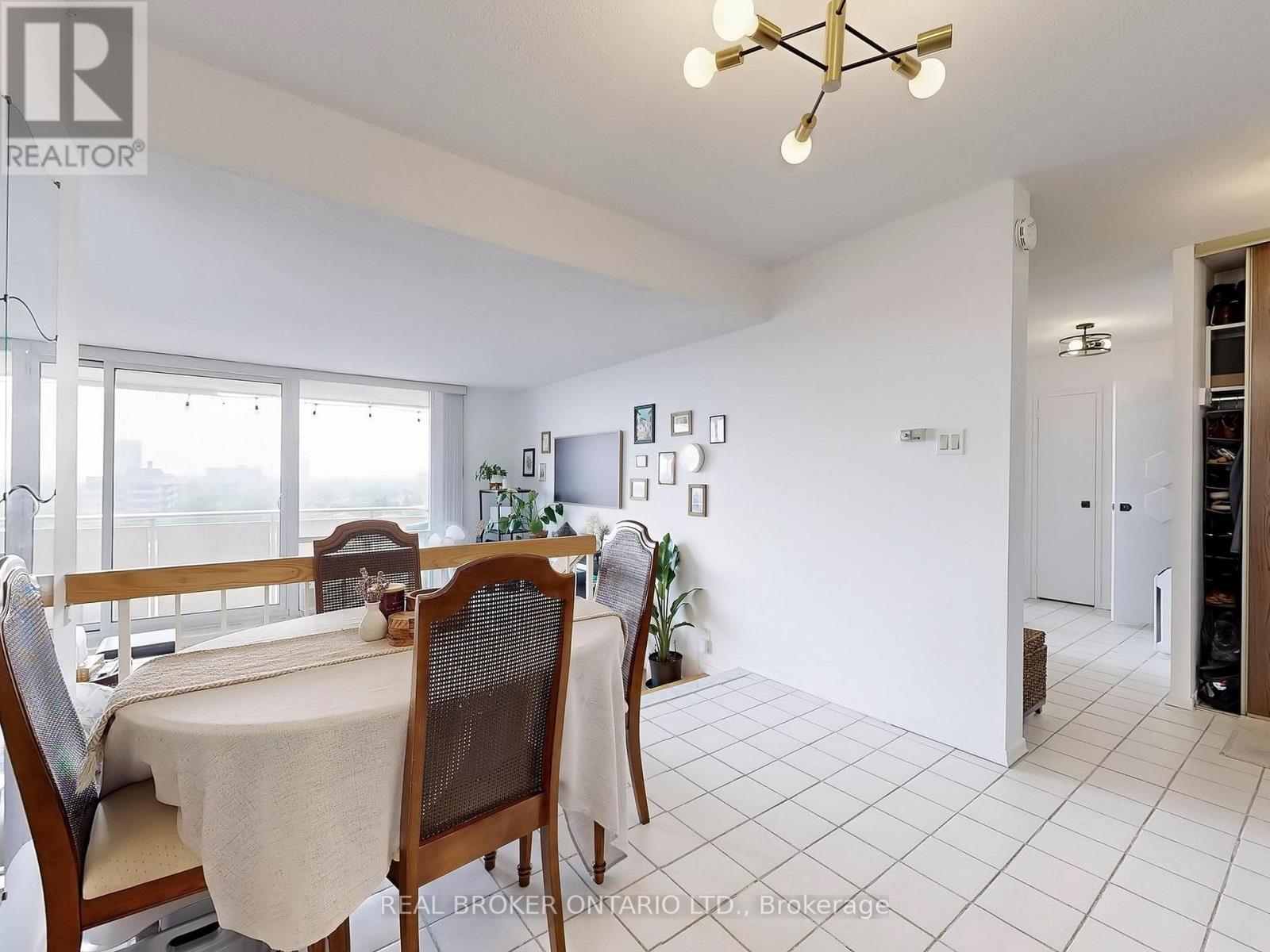 Photo 7 of 906 1338 York Mills Road, Toronto ON
