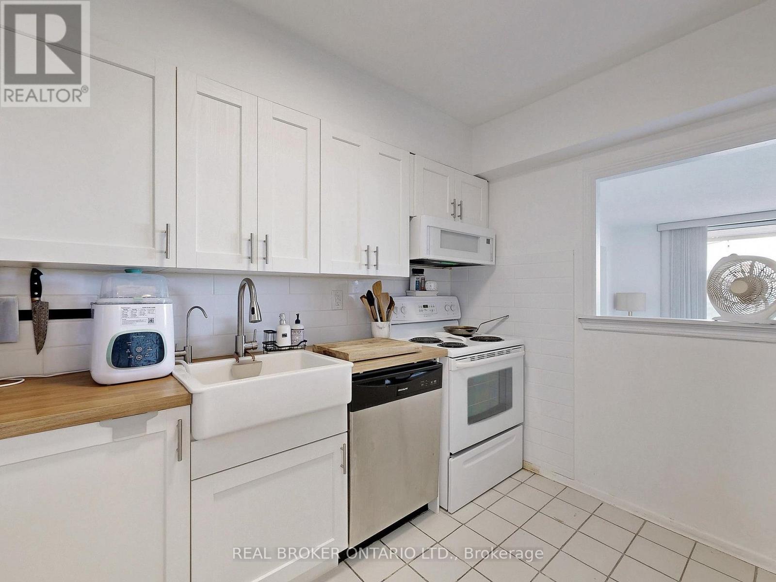 Photo 8 of 906 1338 York Mills Road, Toronto ON