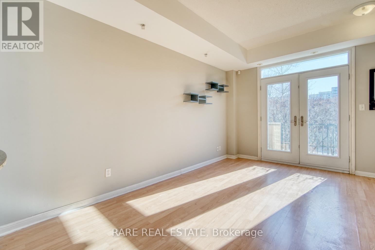 Photo 8 of Th 05 70 Carr Street, Toronto ON