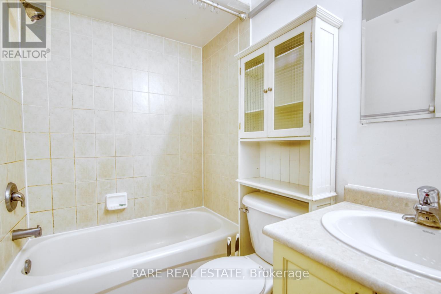 Photo 11 of Th 05 70 Carr Street, Toronto ON