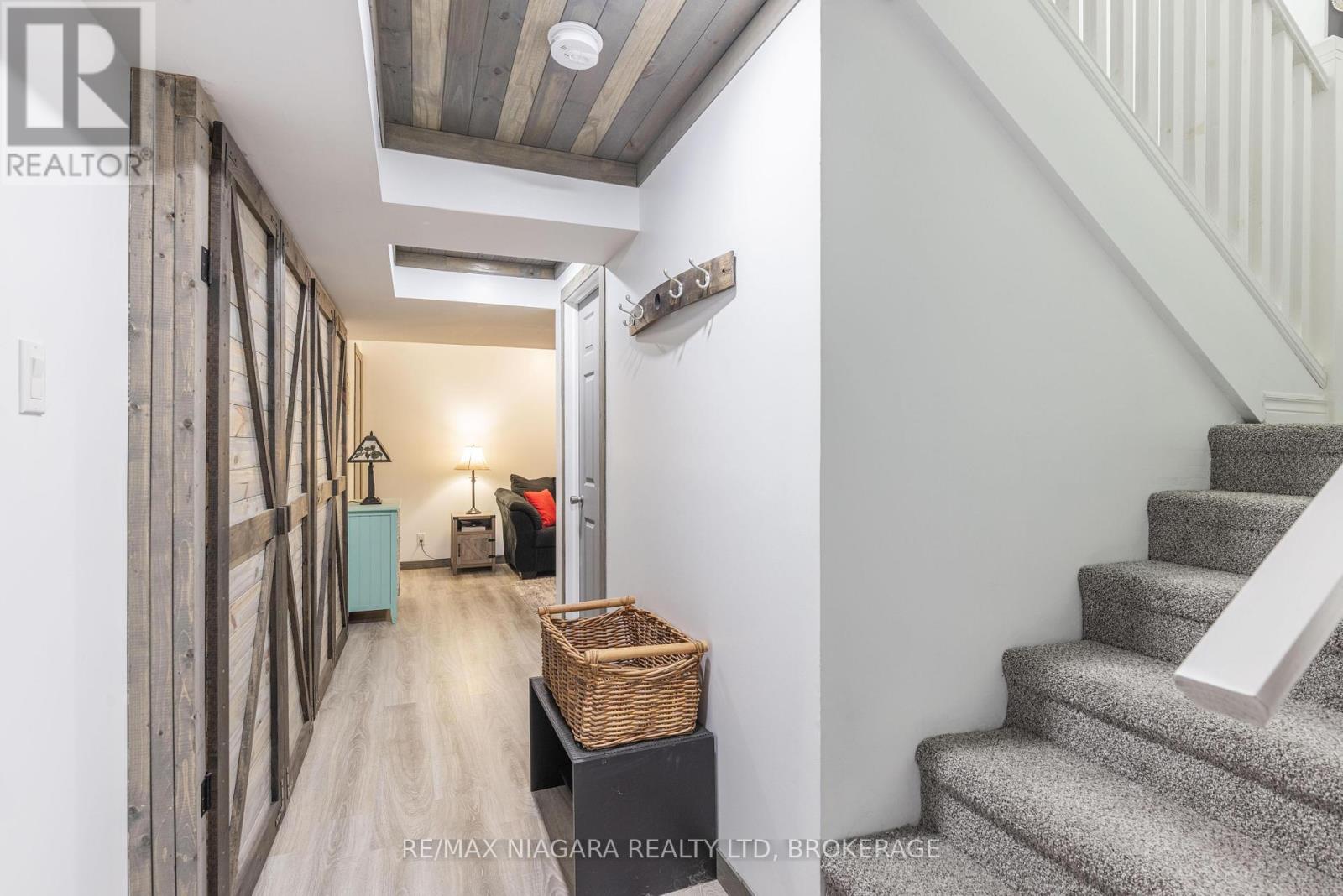 Photo 25 of 203 Cambridge Road E, Fort Erie ON