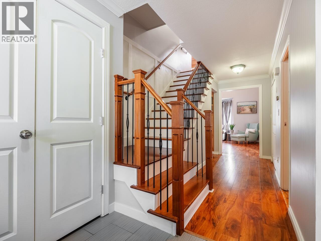 Photo 7 of 1042 Victoria Drive, Port Coquitlam BC