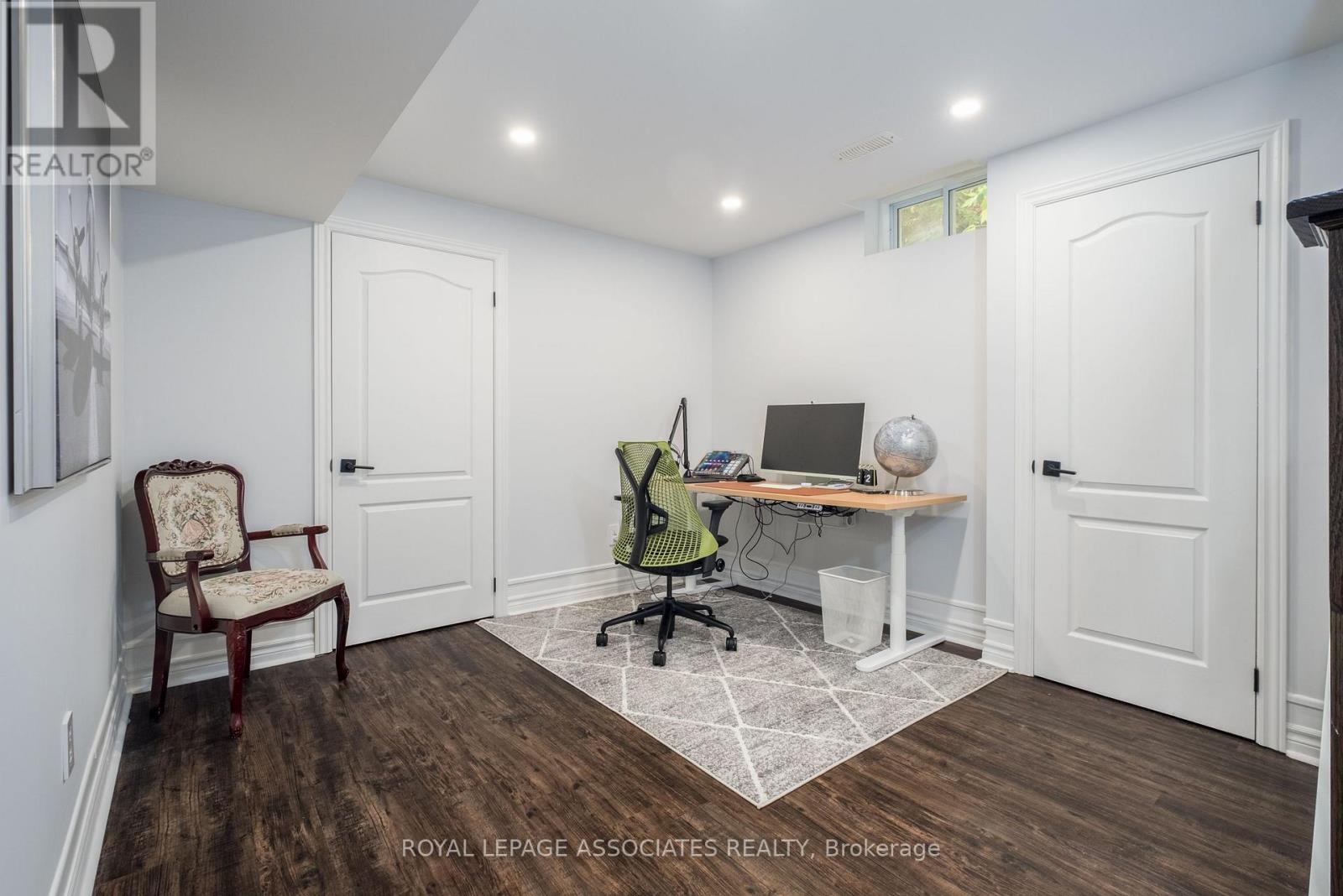 Photo 42 of 5 Rockland Crescent, Whitby ON