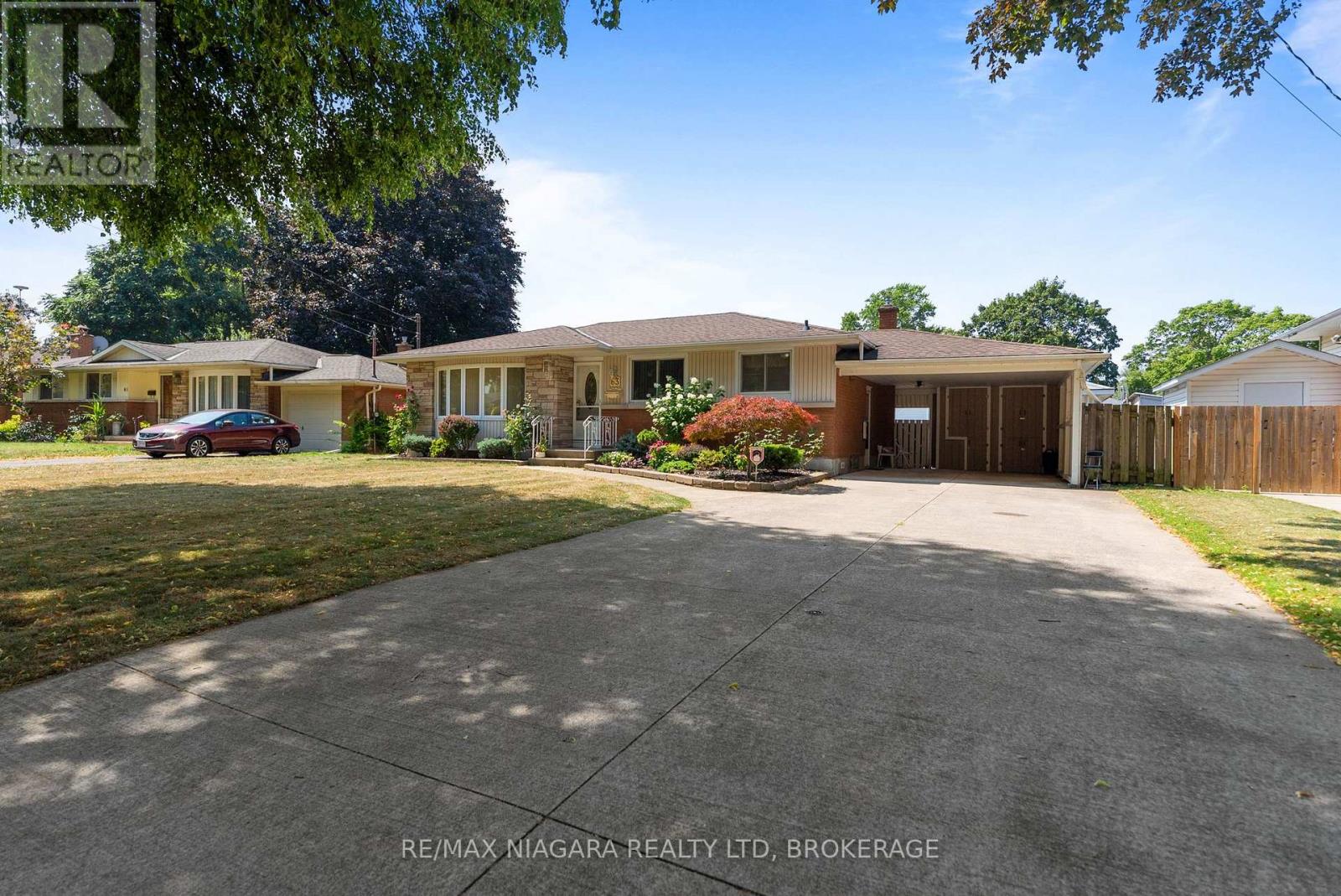 Photo 1 of 63 Trelawne Drive, St Catharines ON