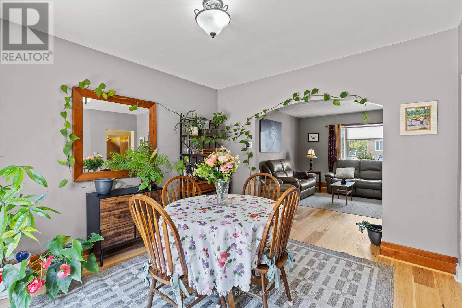 Photo 13 of 475 Wallace Avenue N, Welland ON