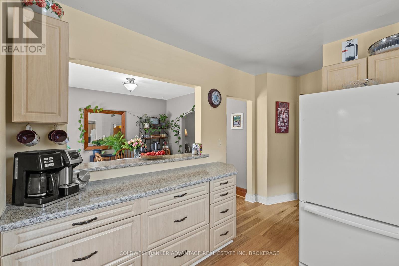 Photo 16 of 475 Wallace Avenue N, Welland ON