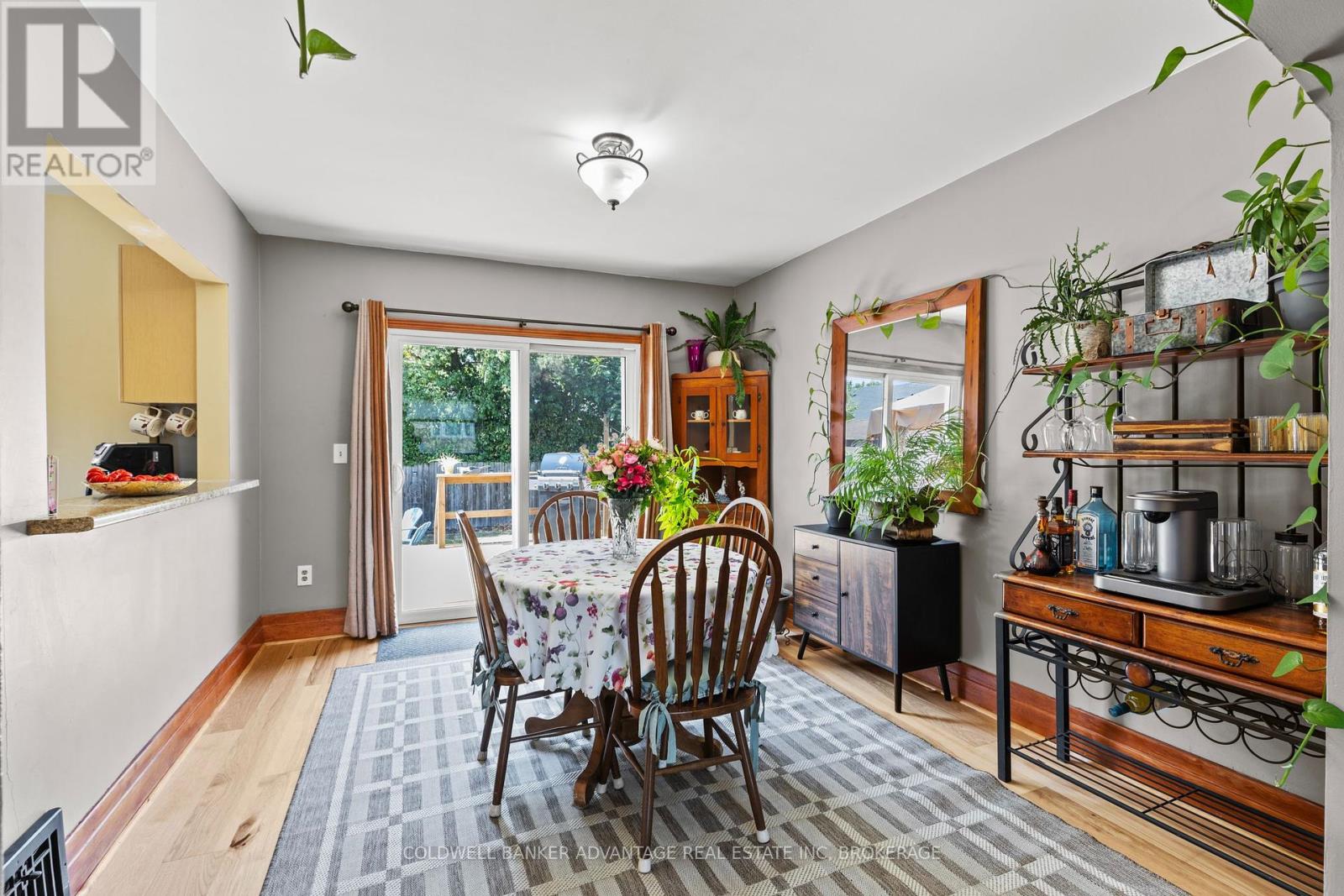 Photo 8 of 475 Wallace Avenue N, Welland ON