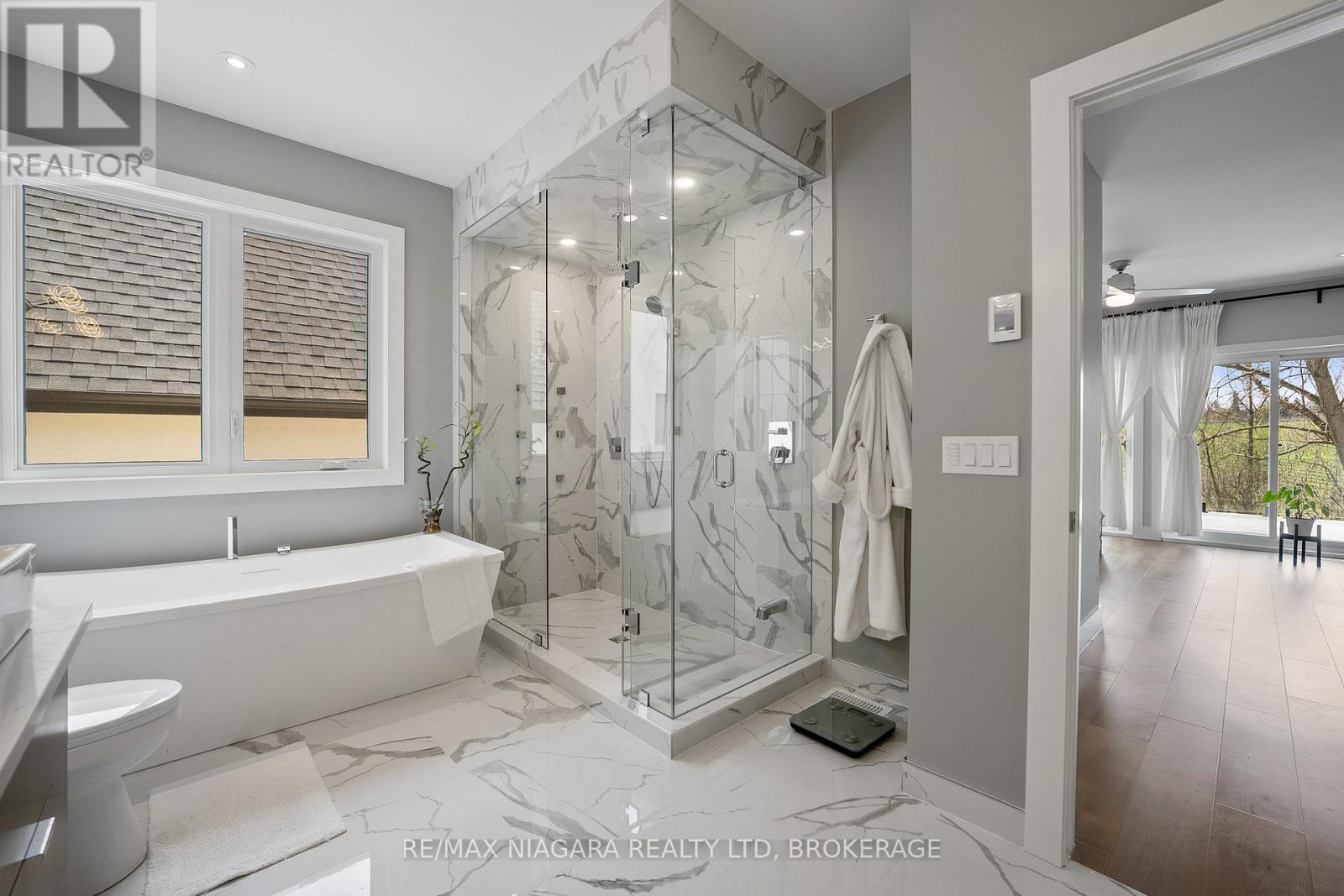 Photo 30 of 90 Millpond Road, Niagaraonthelake ON