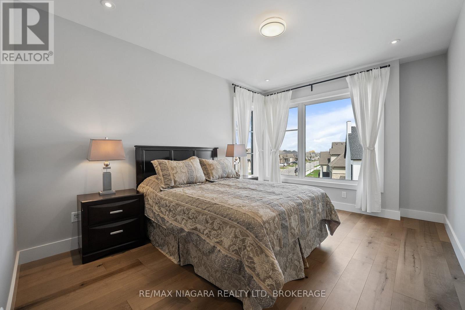 Photo 32 of 90 Millpond Road, Niagaraonthelake ON