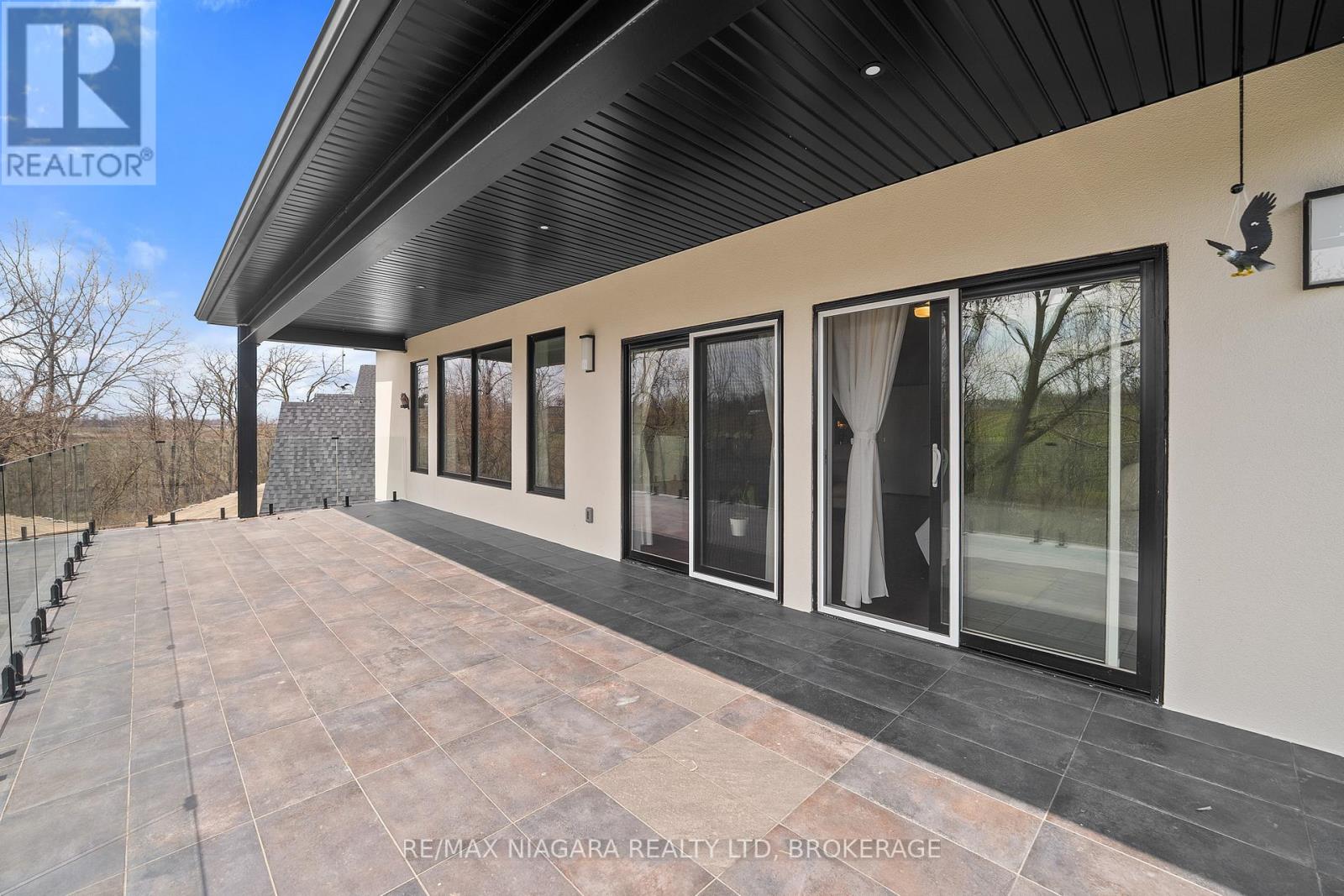 Photo 42 of 90 Millpond Road, Niagaraonthelake ON