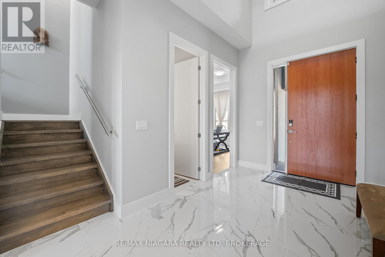 Photo 5 of 90 Millpond Road, Niagaraonthelake ON