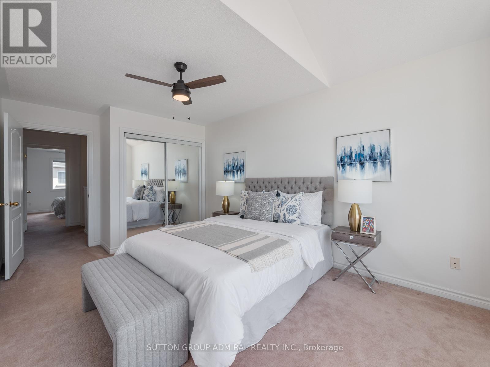 Photo 10 of 175 Gail Parks Crescent, Newmarket ON