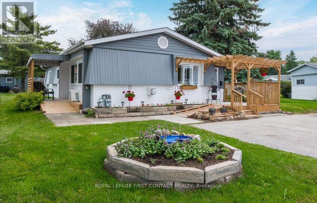 Photo 1 of 3 Weeping Willow Drive, Innisfil ON