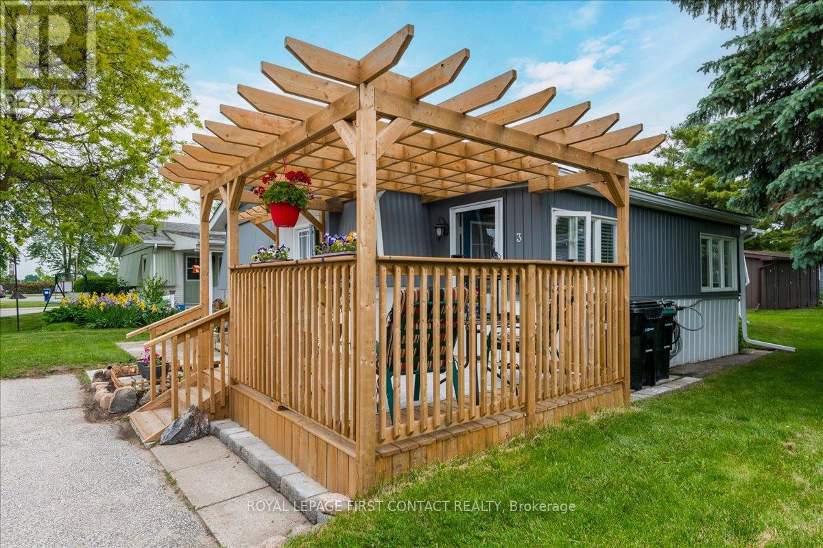 Photo 3 of 3 Weeping Willow Drive, Innisfil ON