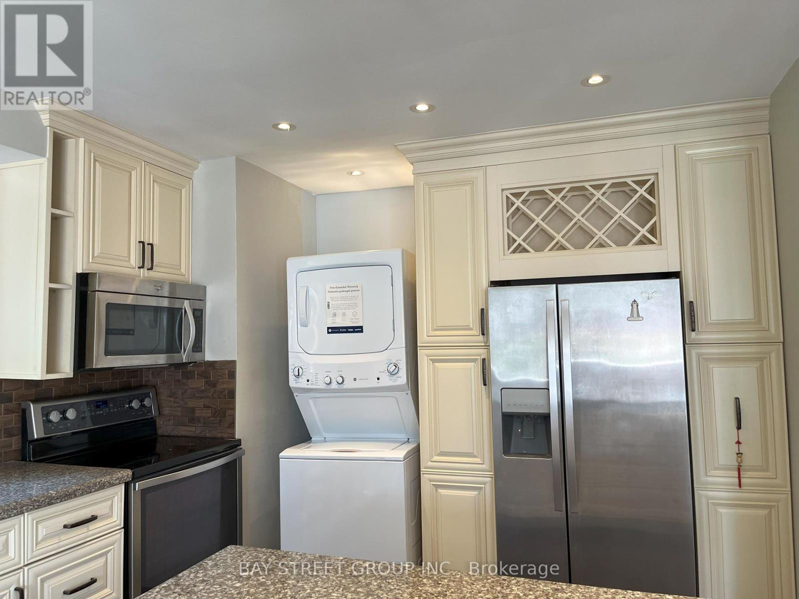 Photo 22 of Upper Unit 80 Hostein Drive, Hamilton ON