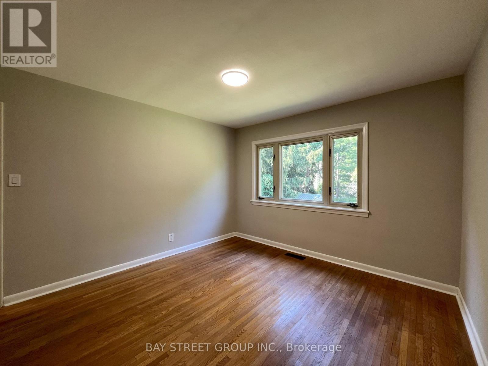 Photo 9 of Upper Unit 80 Hostein Drive, Hamilton ON