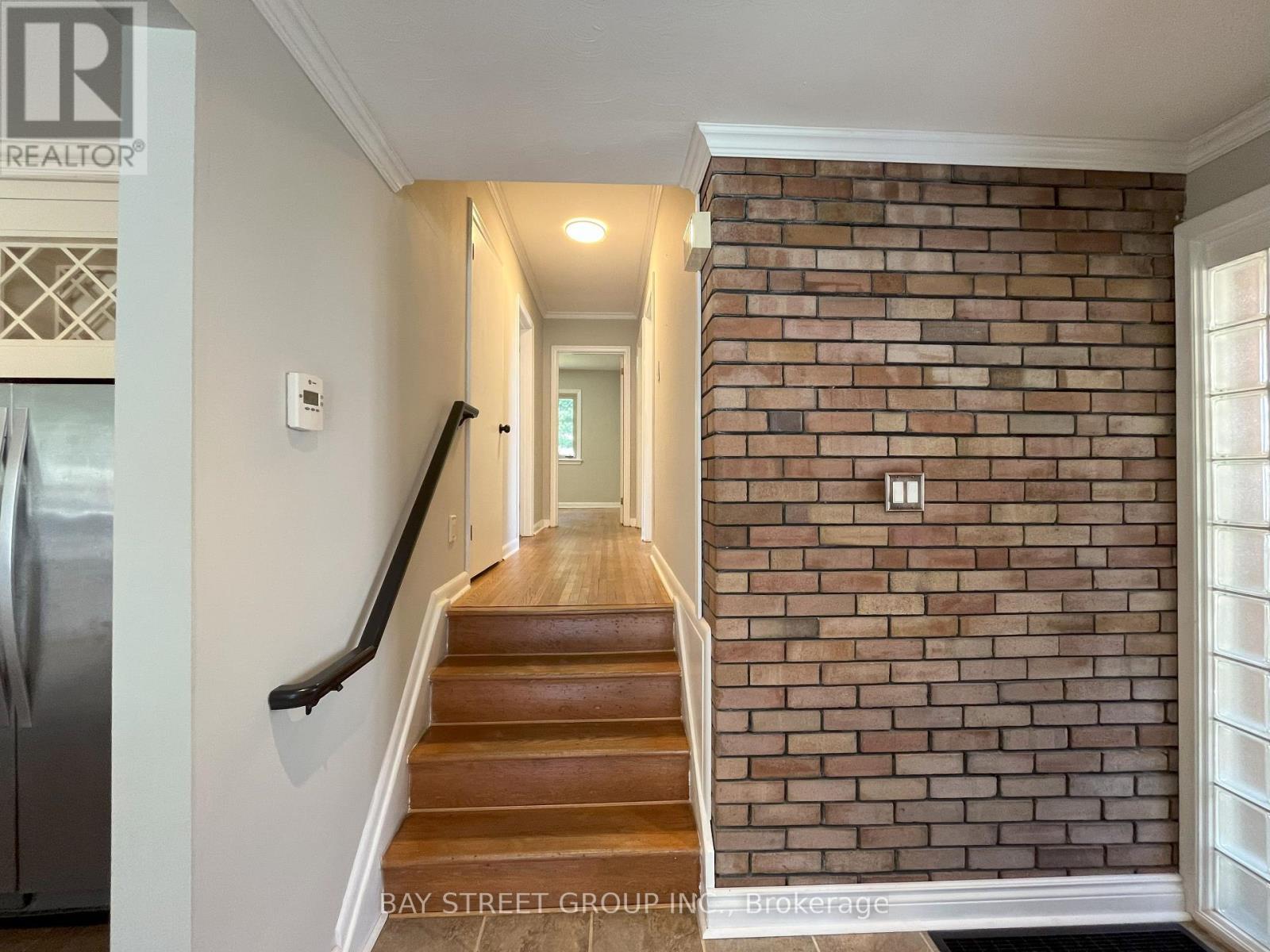 Photo 19 of Upper Unit 80 Hostein Drive, Hamilton ON