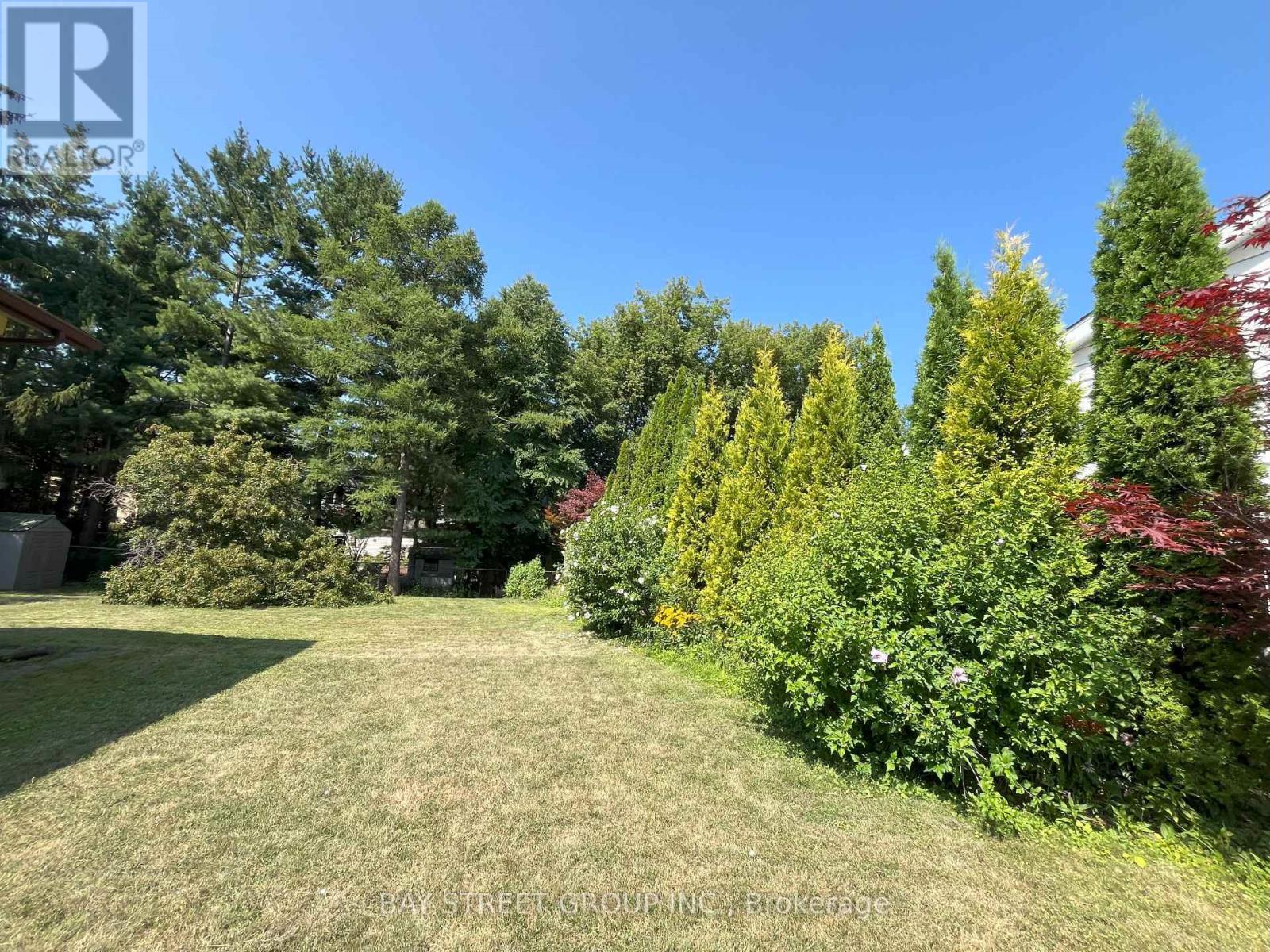 Photo 3 of Upper Unit 80 Hostein Drive, Hamilton ON