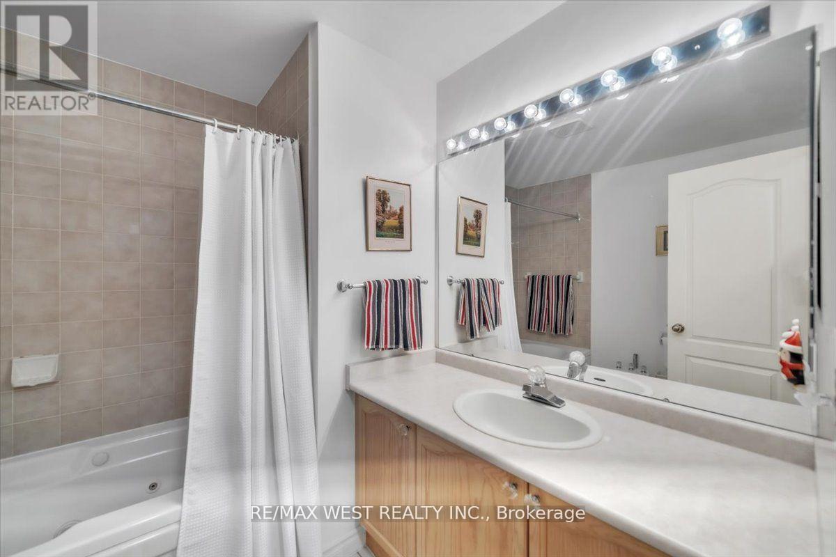 Photo 10 of 9 24 Laguna Parkway, Ramara ON