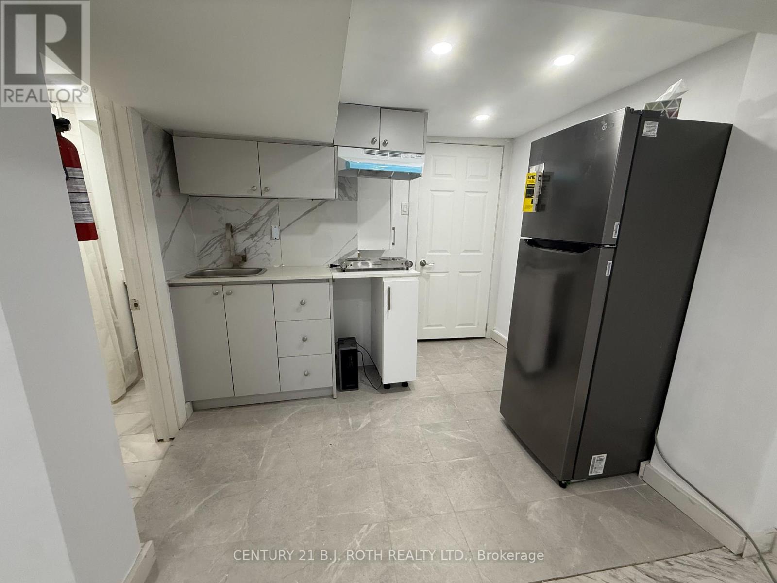 Photo 5 of 759 Essa Road, Barrie ON