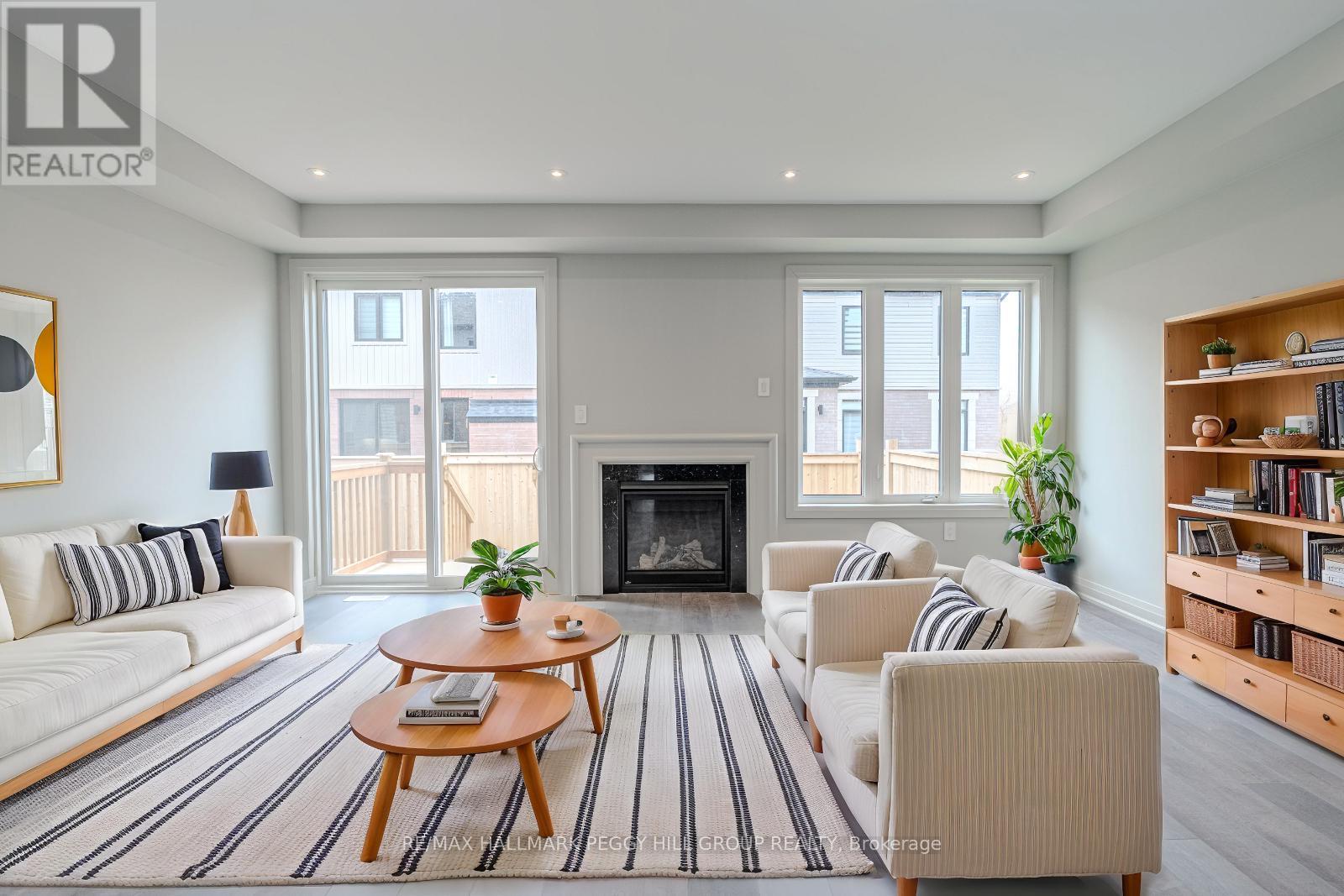 Photo 7 of 25 Amsterdam Drive, Barrie ON