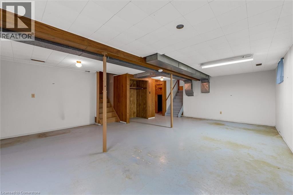 Photo 33 of 120 Ravenbury Drive, Hamilton ON