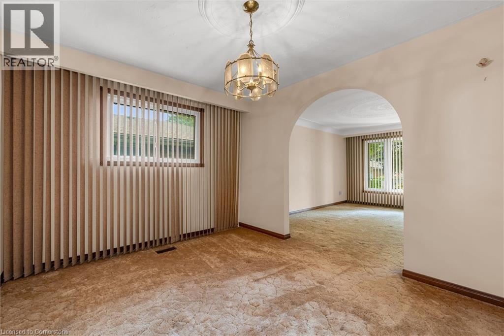 Photo 19 of 120 Ravenbury Drive, Hamilton ON