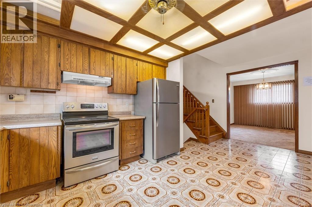 Photo 20 of 120 Ravenbury Drive, Hamilton ON