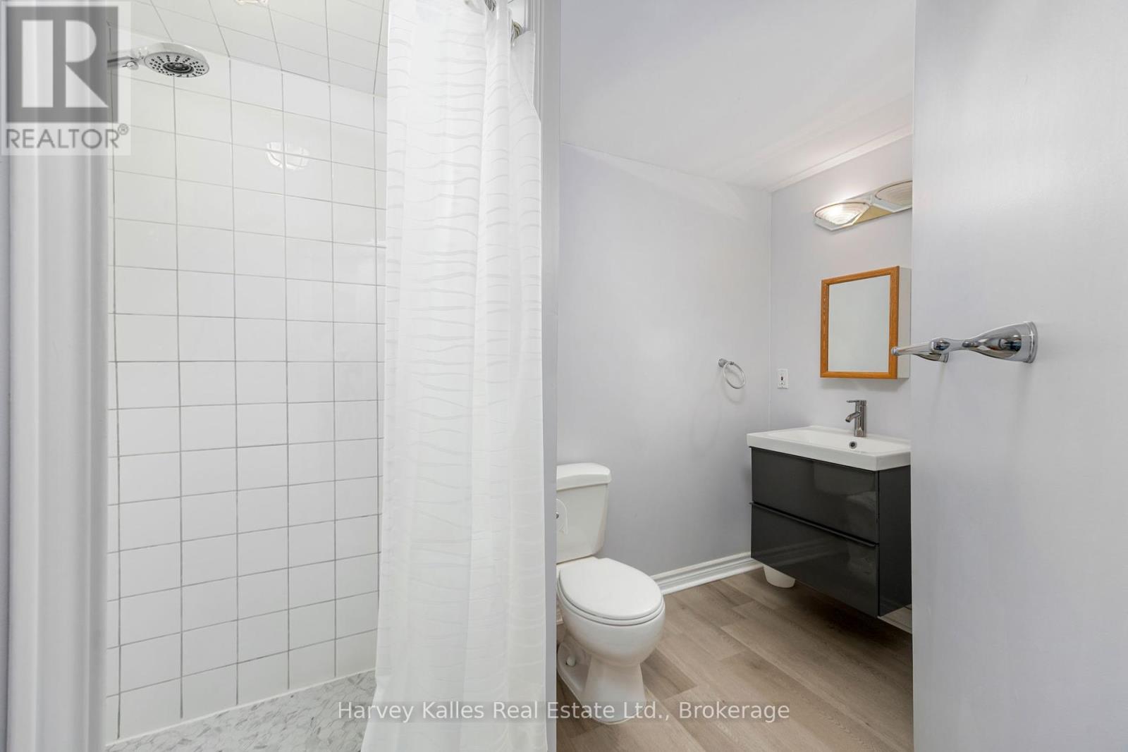 Photo 28 of 37 146 Settlers Way, Blue Mountains ON