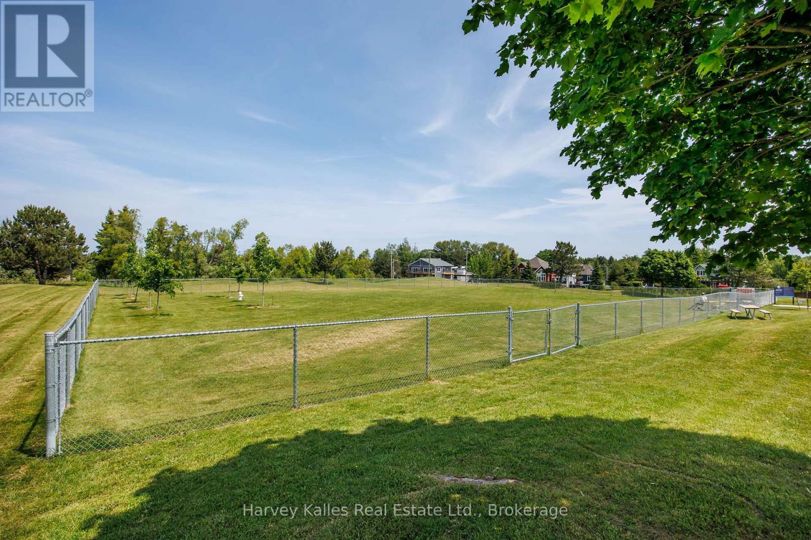 Photo 2 of 37 146 Settlers Way, Blue Mountains ON