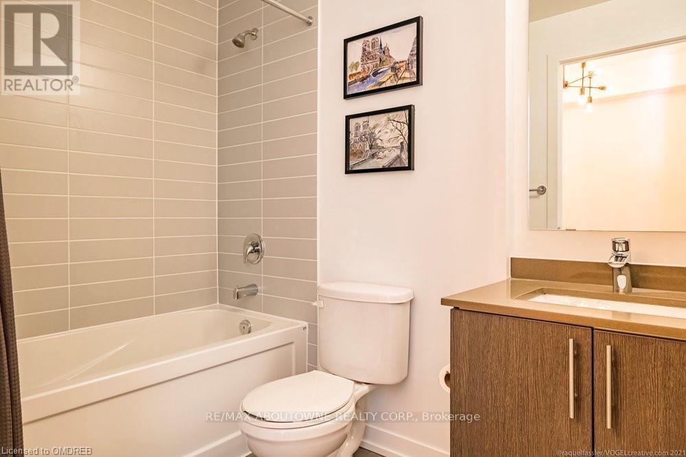 Photo 23 of 211 1284 Guelph Line, Burlington ON