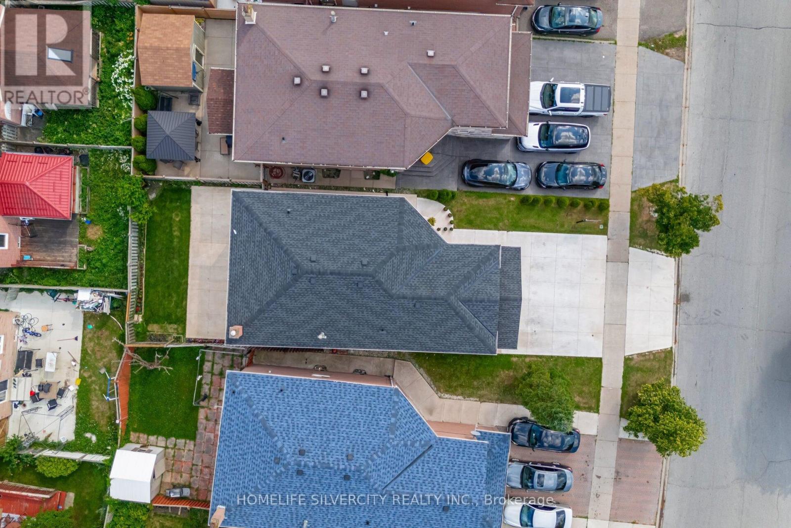 Photo 28 of 190 Major Wm Sharpe Drive, Brampton ON