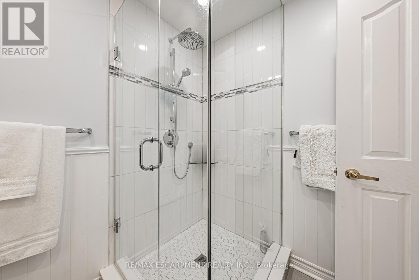 Photo 25 of 6 3050 Pinemeadow Drive, Burlington ON